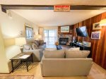 Chamonix 77: Living Room 